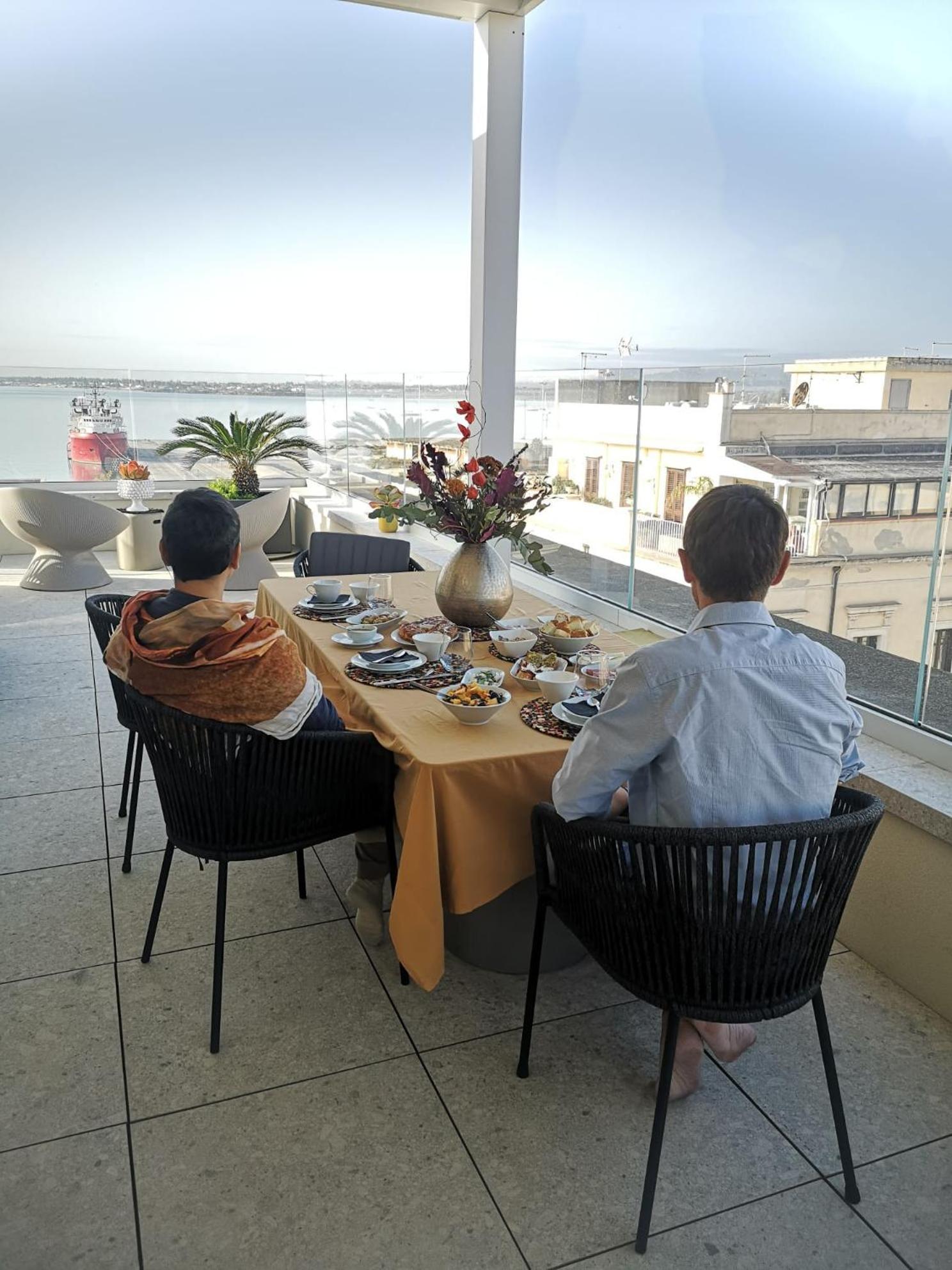 La Terrazza Sul Porto Bed & Breakfast Сиракуза Екстериор снимка